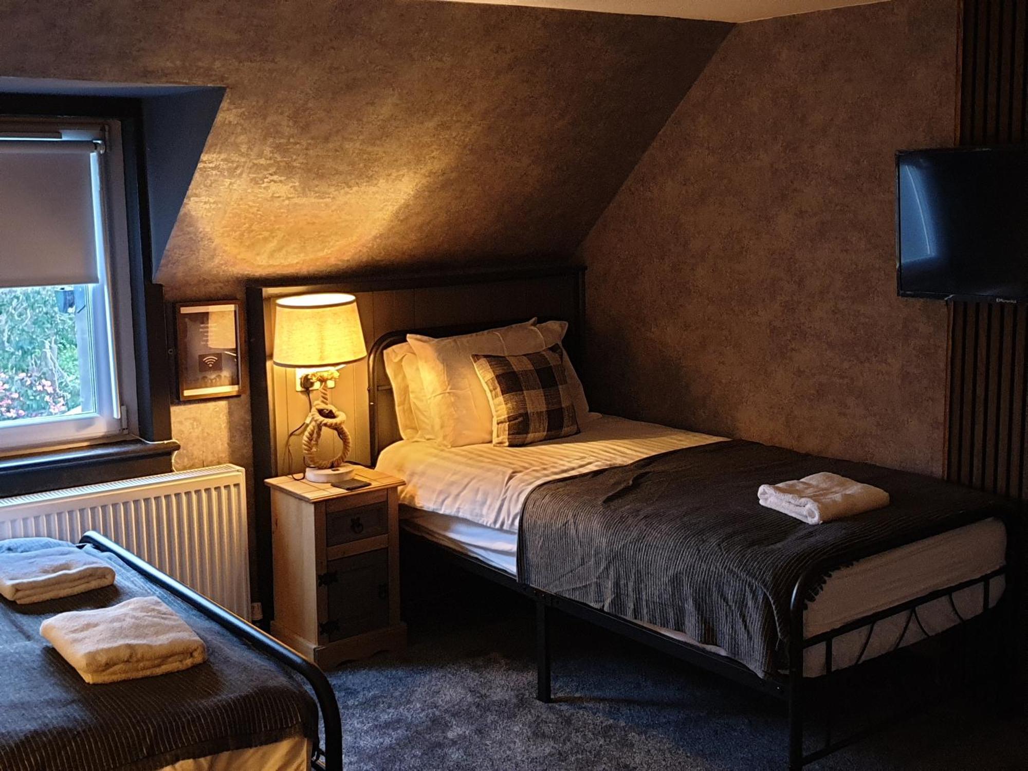 Bellfield House Hotel Broadford  Bagian luar foto